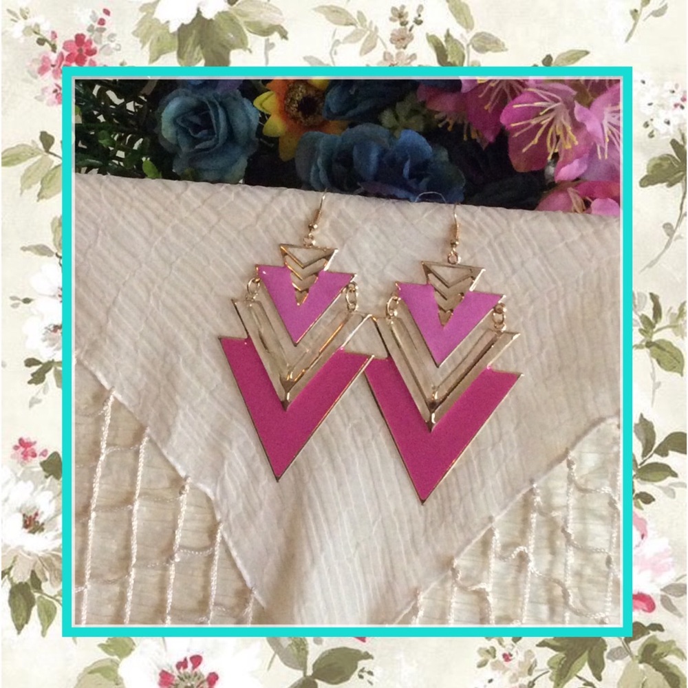 🌸 HOT PINK TRIANGLE DANGLE DROP RETRO EARRINGS BOHO 80S ROCKER BARBIE GOLD FUNKY